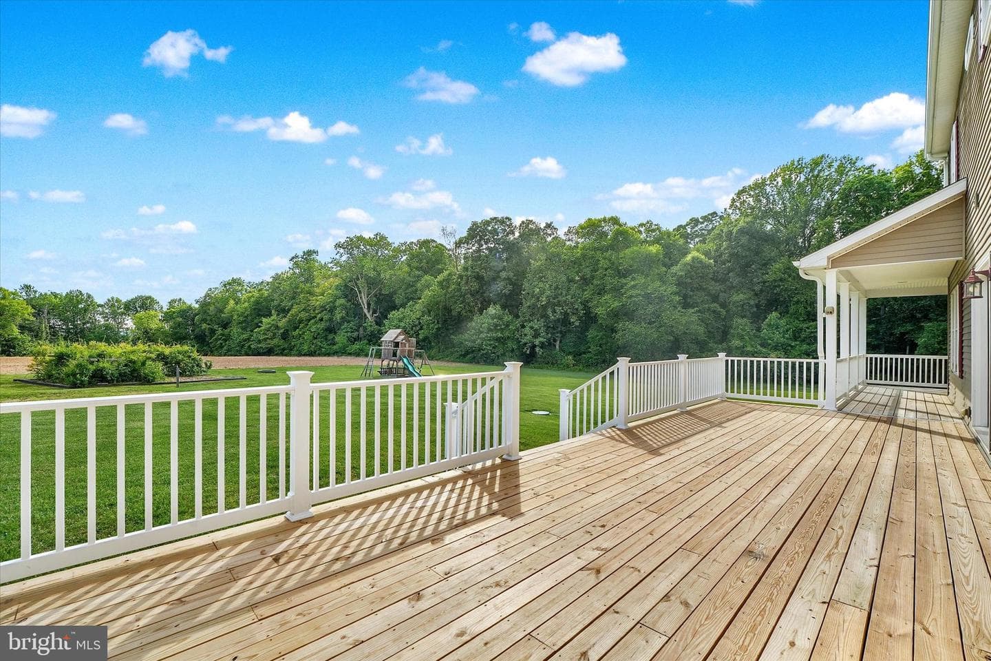 249 Floral Way photo 14