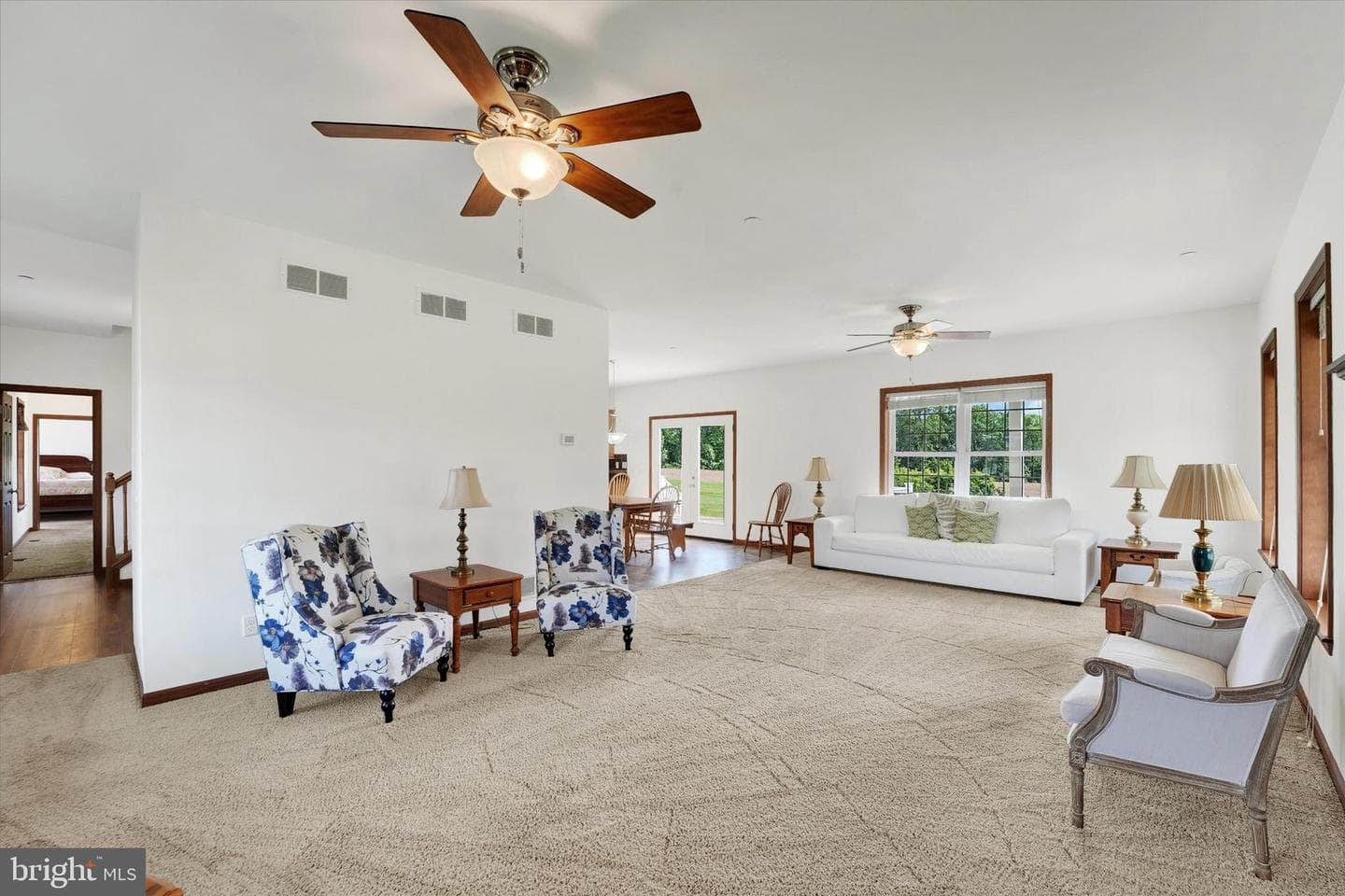249 Floral Way photo 23