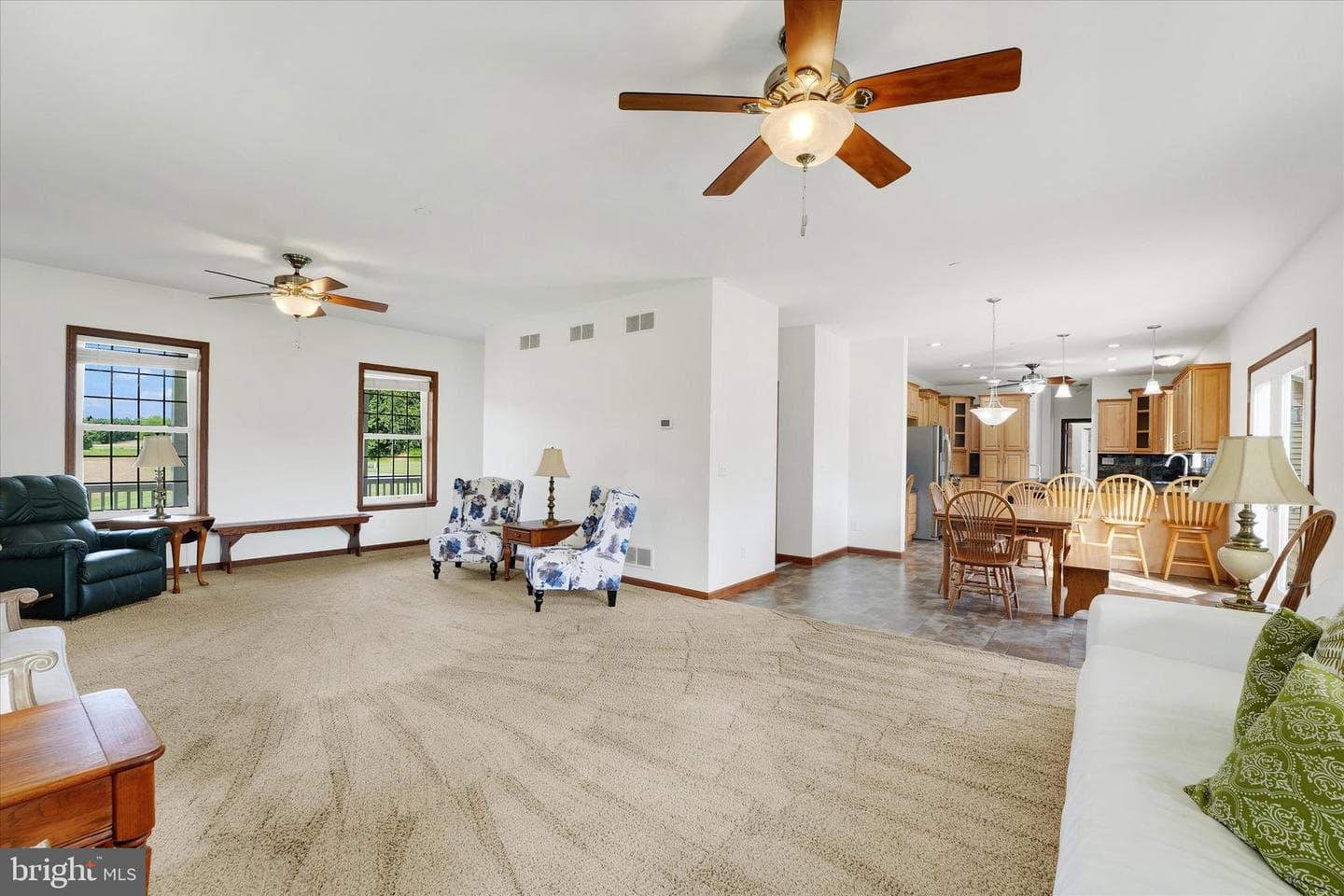 249 Floral Way photo 24