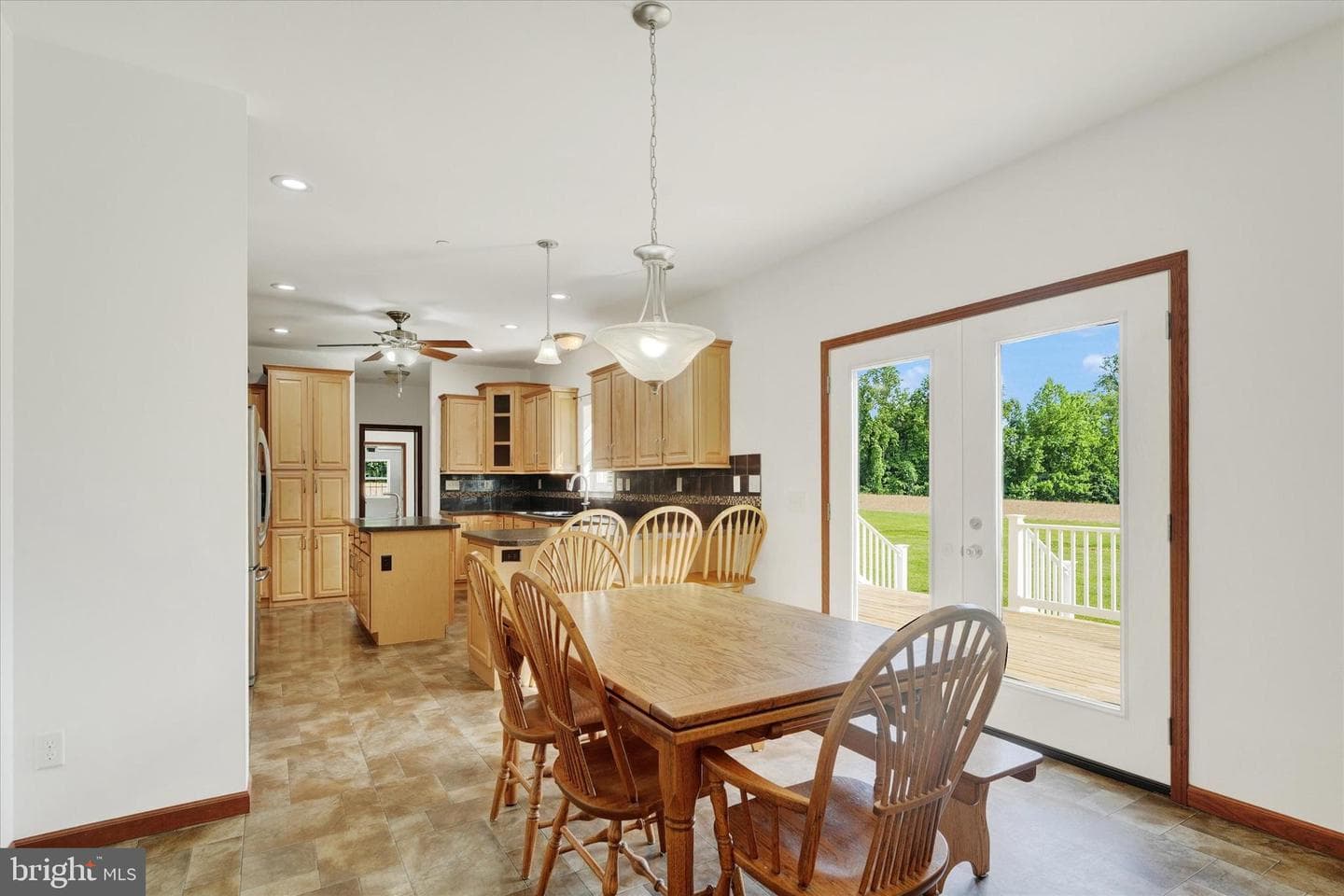 249 Floral Way photo 27