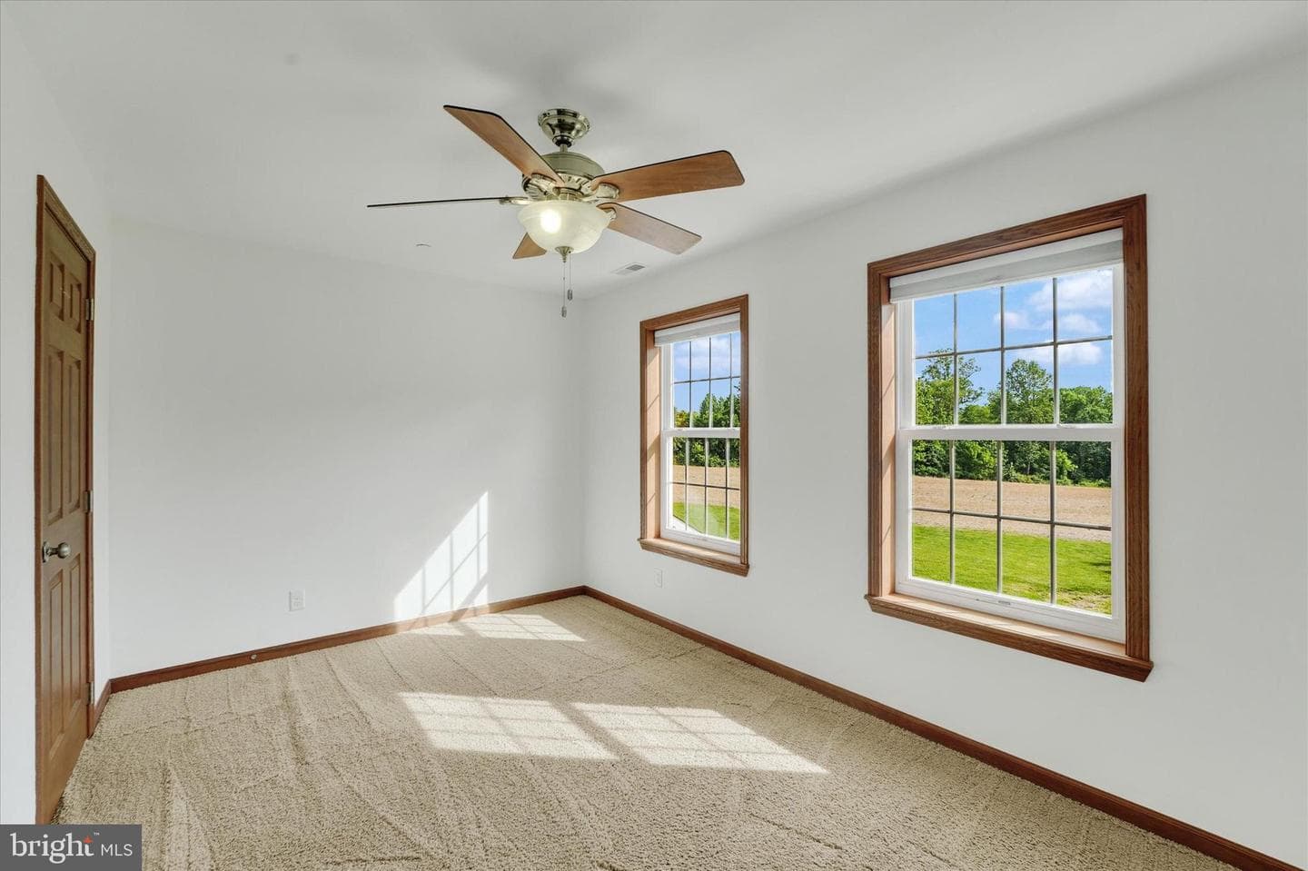 249 Floral Way photo 39