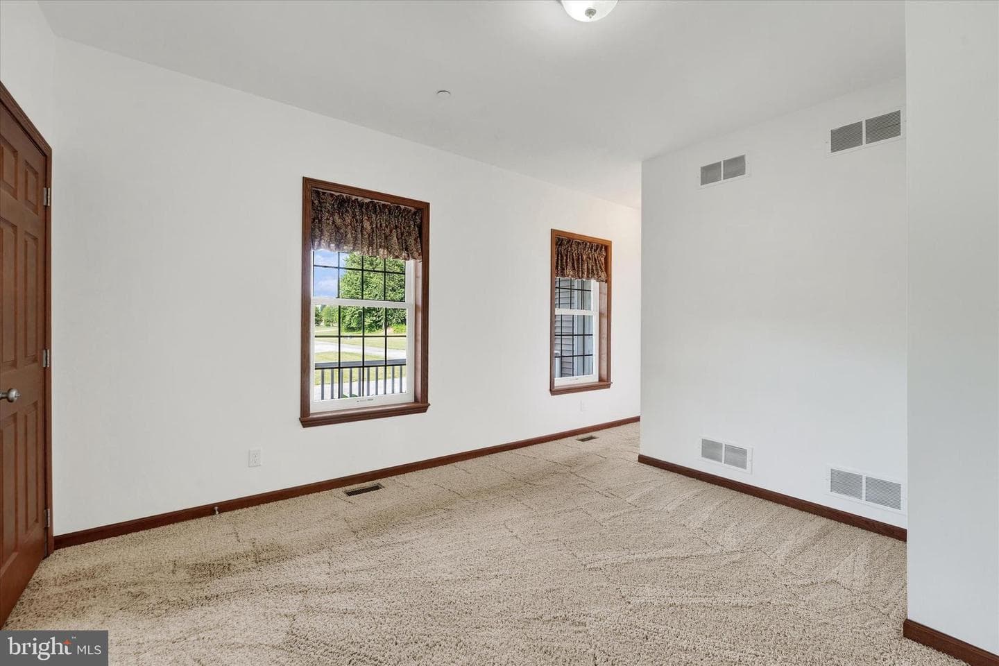 249 Floral Way photo 59