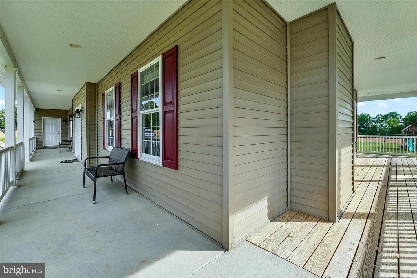 249 Floral Way photo 8