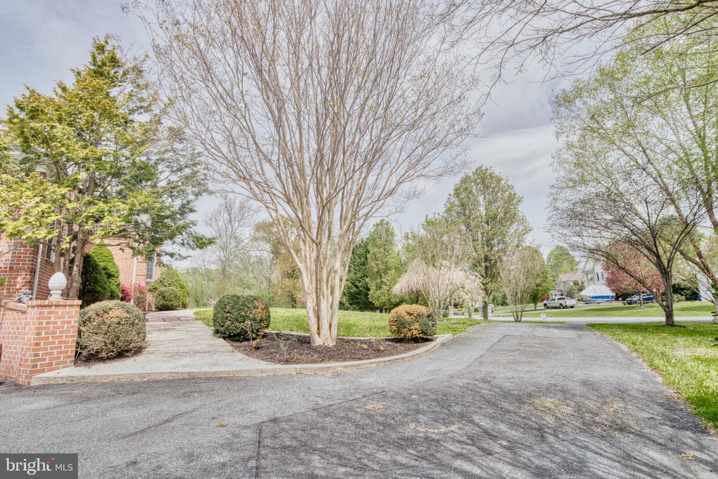 39 Riverside Drive photo 4