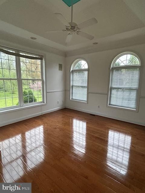 39 Riverside Drive photo 46