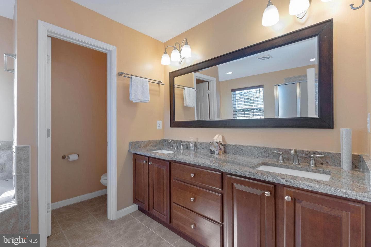 2 Raydan Way photo 21