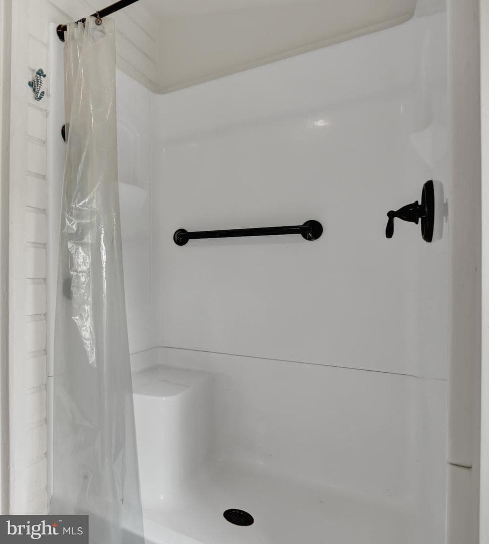 314 Bohemia Avenue photo 31