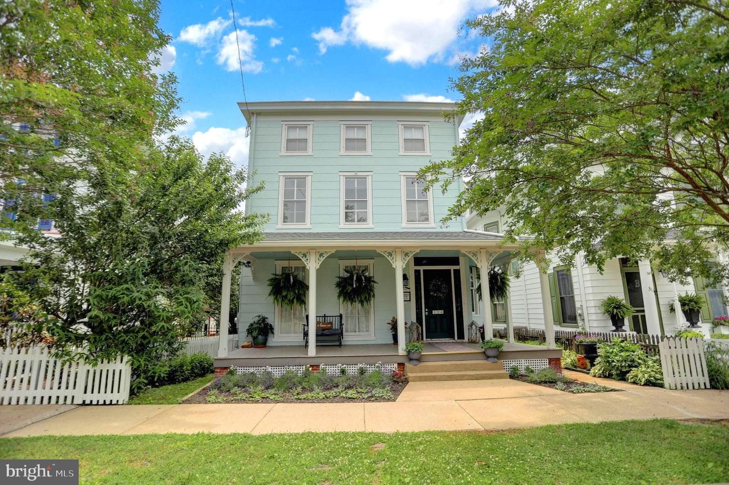 314 Bohemia Avenue photo 4