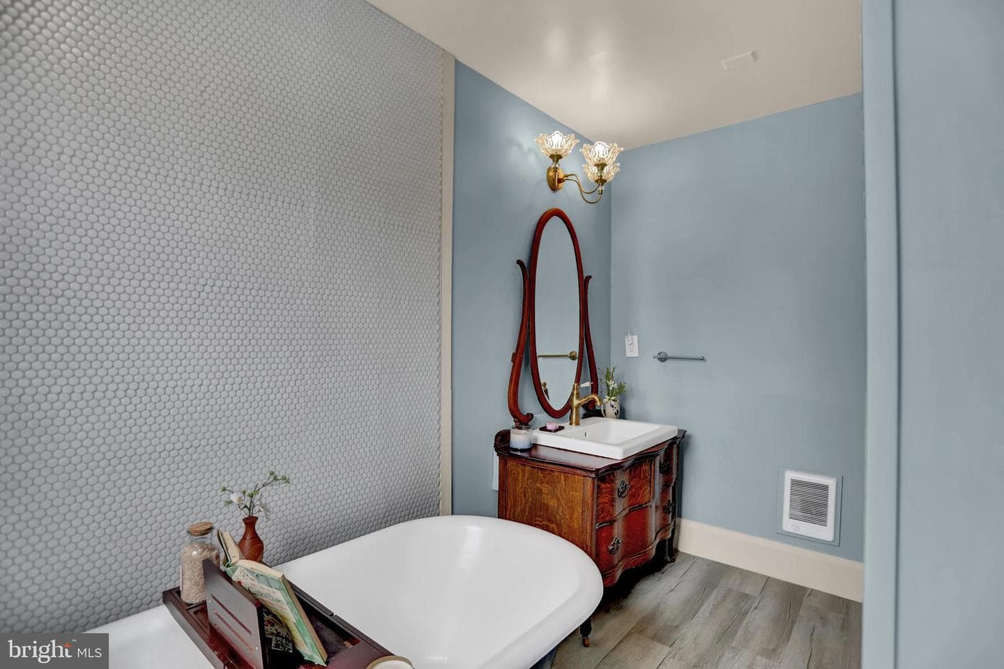 314 Bohemia Avenue photo 53