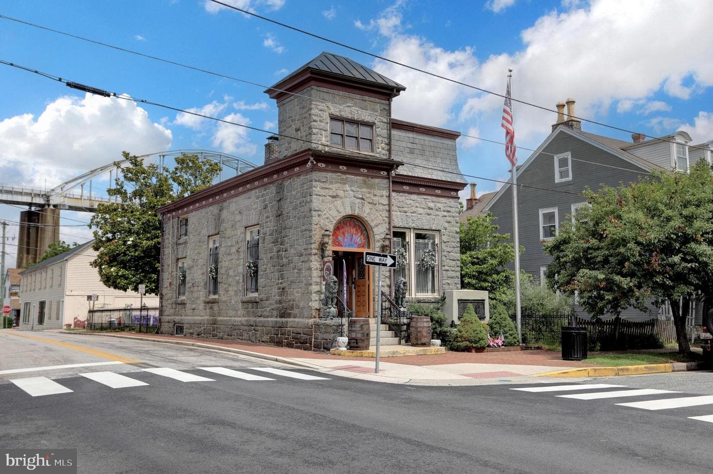 314 Bohemia Avenue photo 83