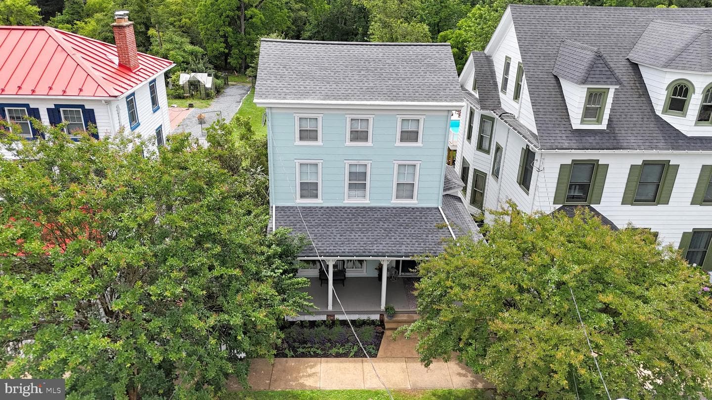 314 Bohemia Avenue photo 87