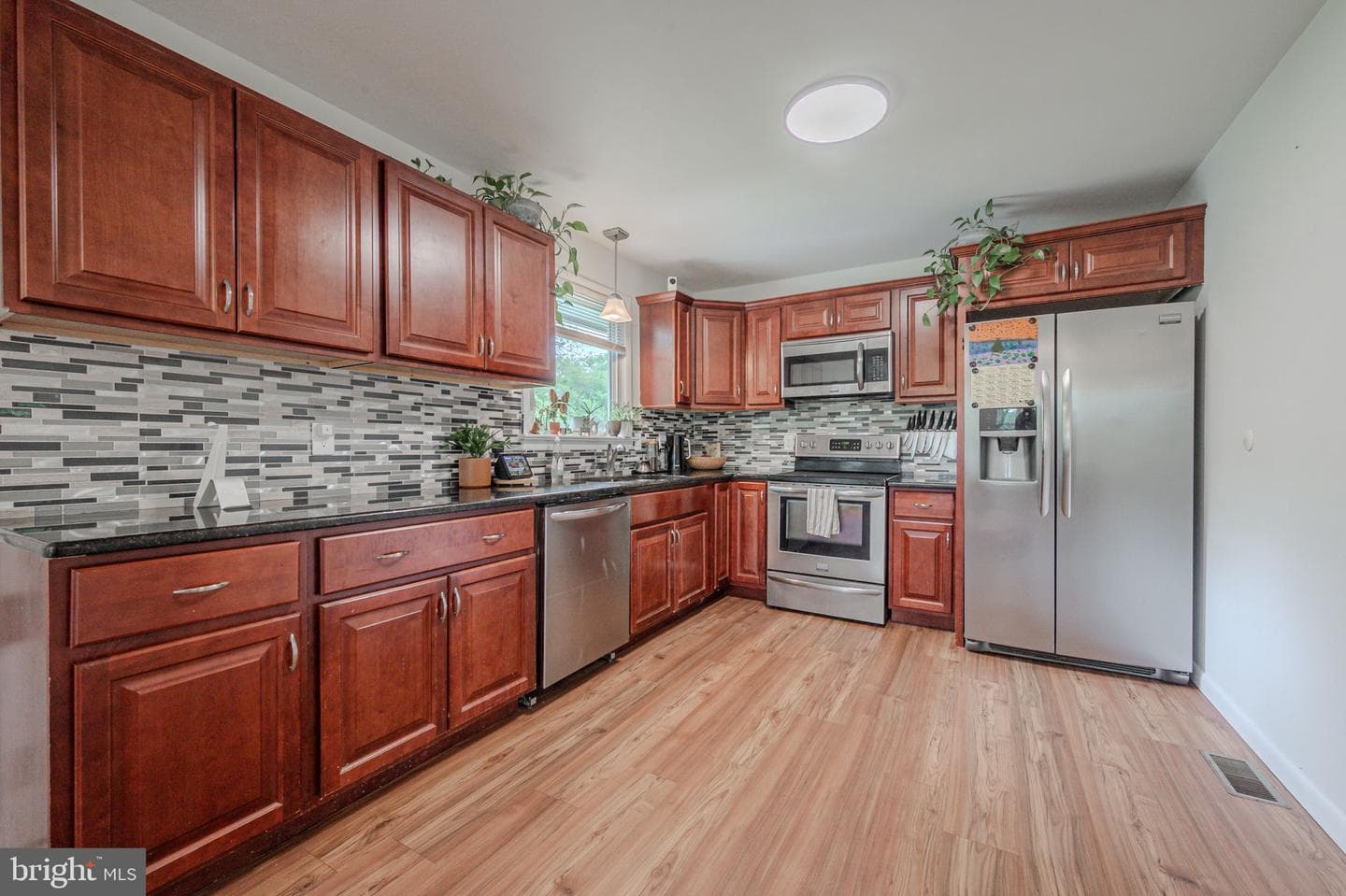 315 S Simpers Road S photo 11
