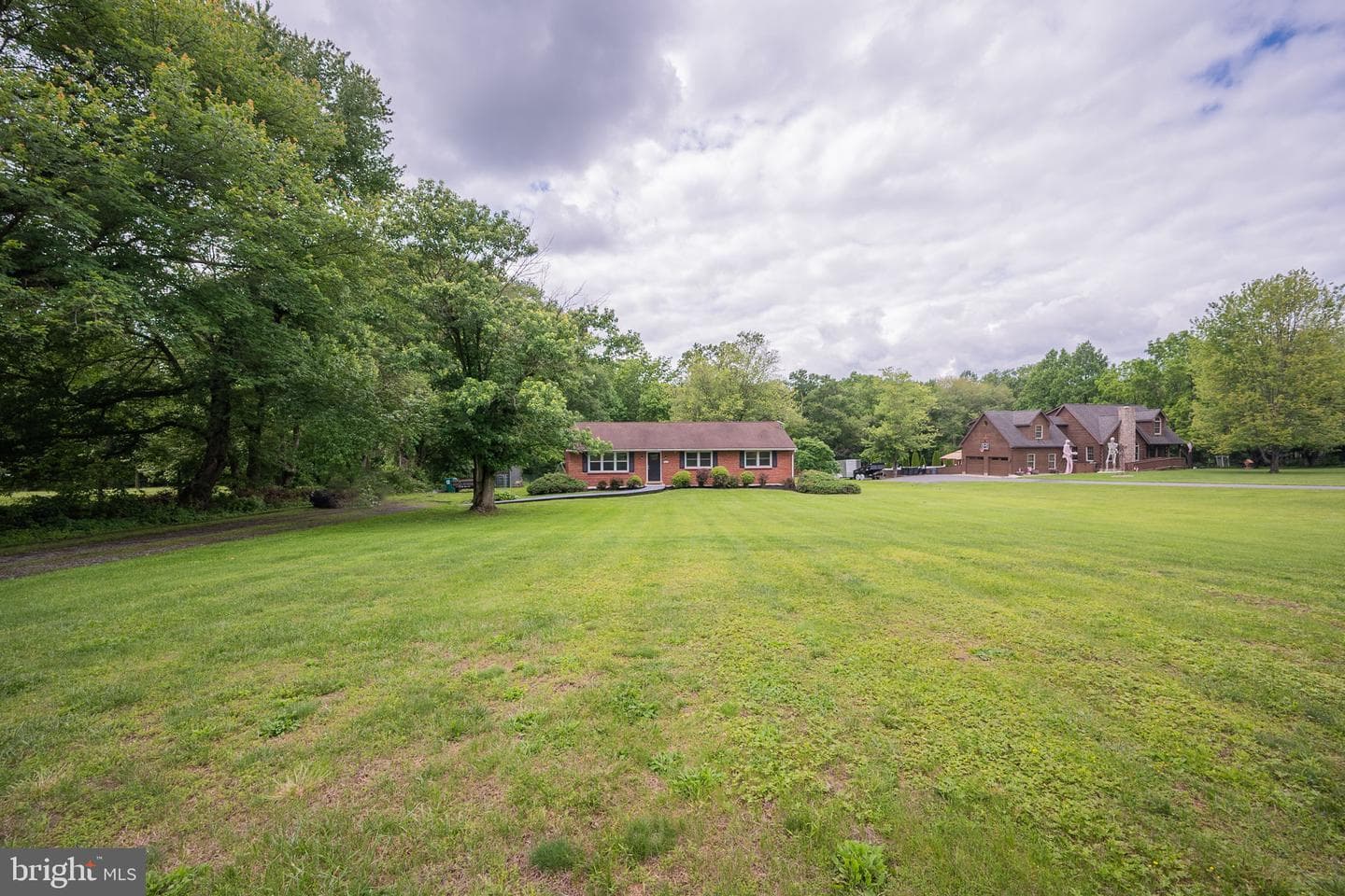 315 S Simpers Road S photo 2