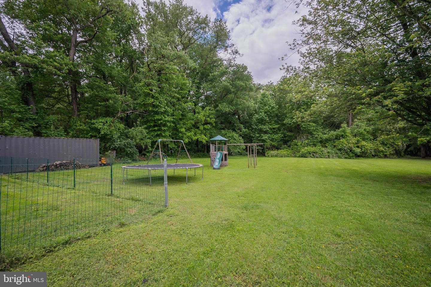 315 S Simpers Road S photo 32