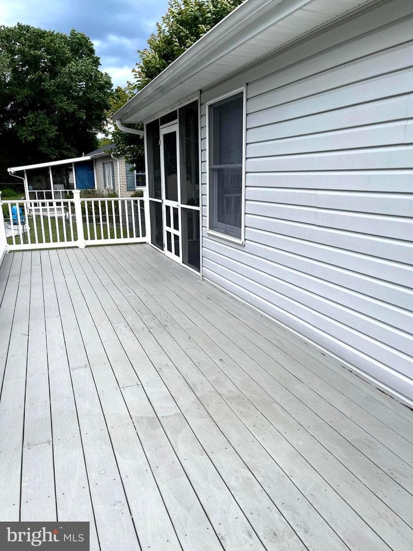 106 Newark Avenue photo 11