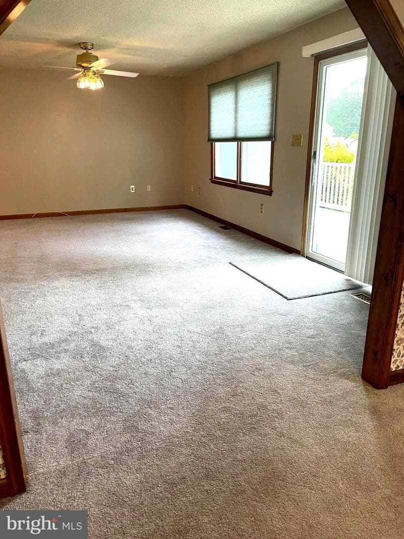 106 Newark Avenue photo 16
