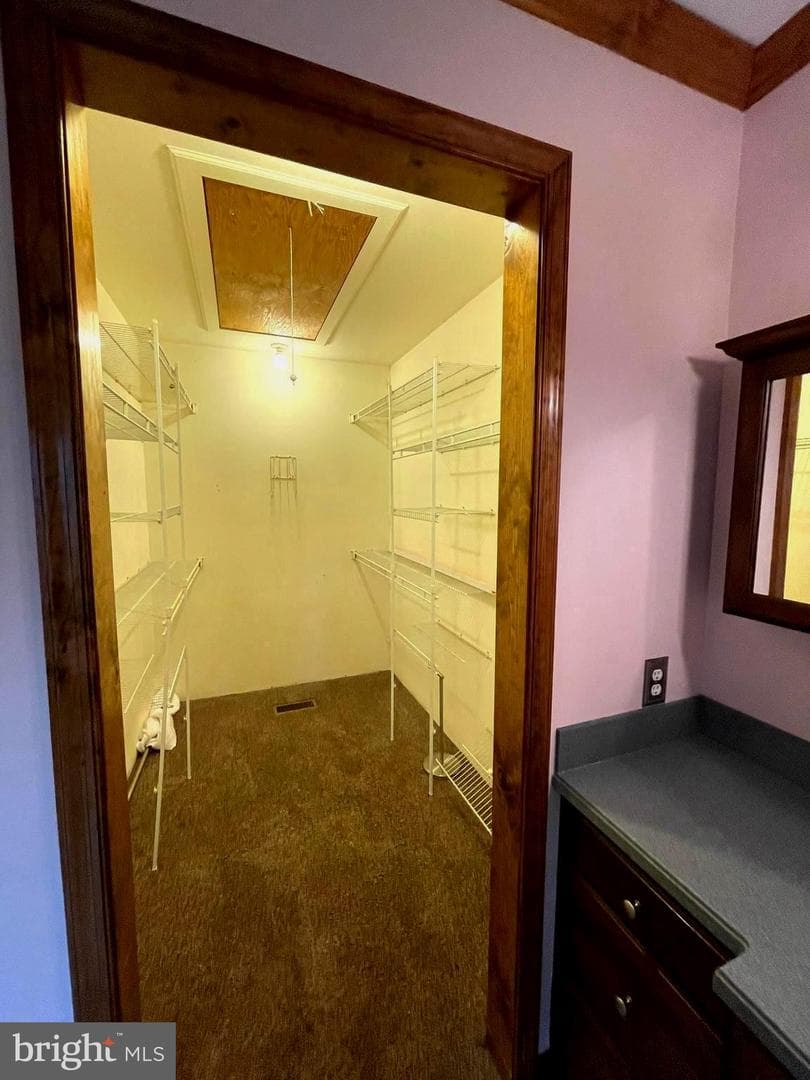 106 Newark Avenue photo 28