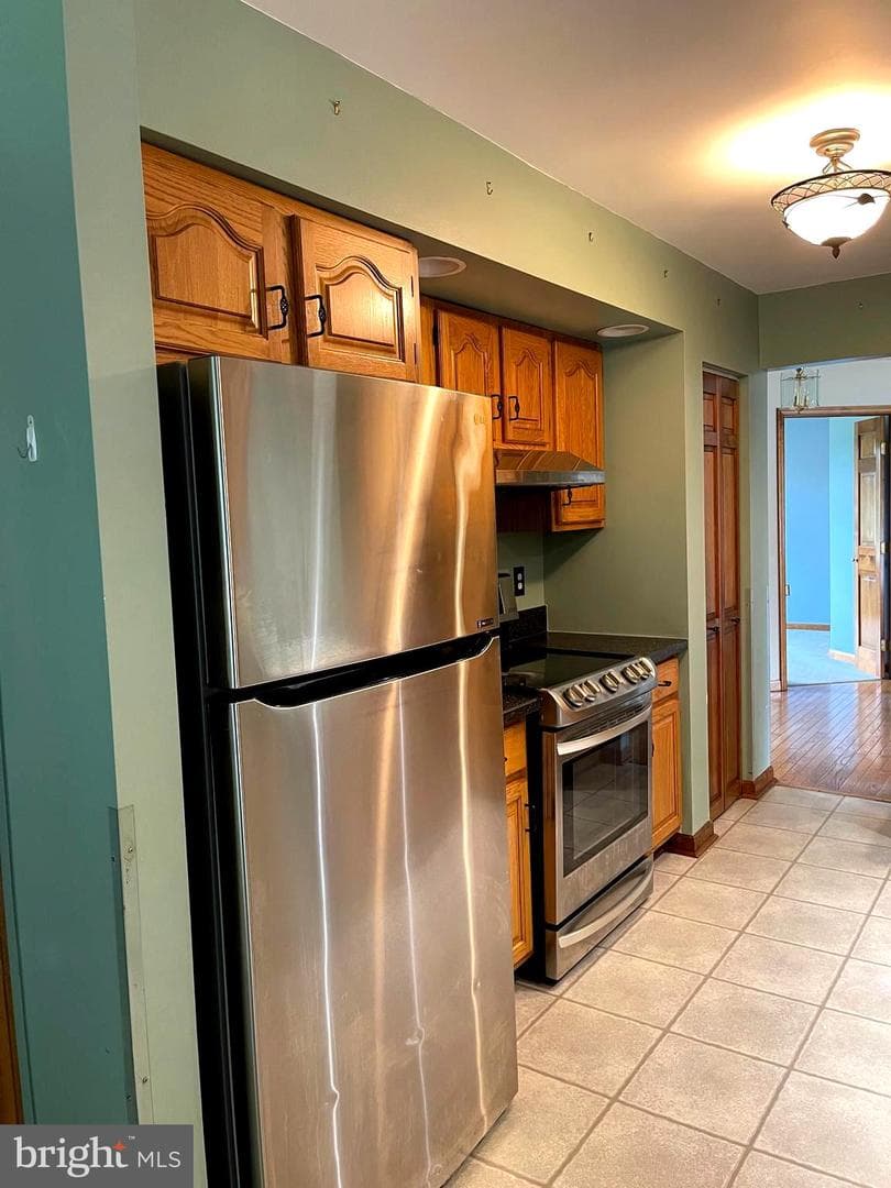 106 Newark Avenue photo 7