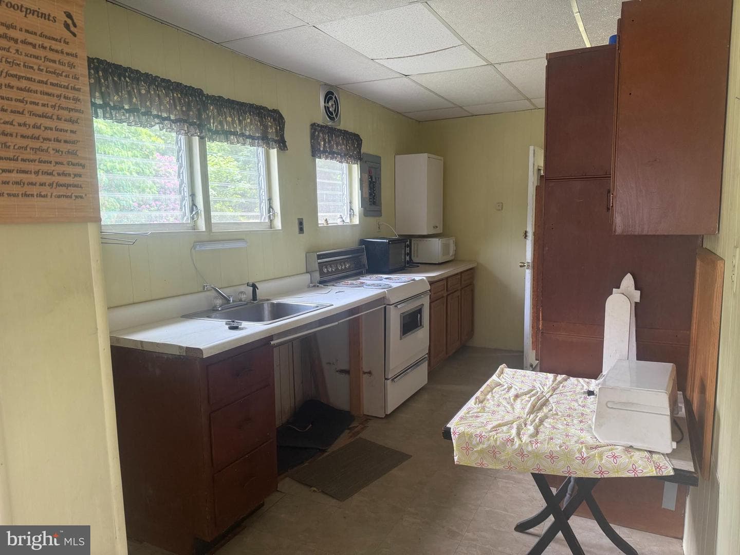 75 Vermont Avenue photo 10