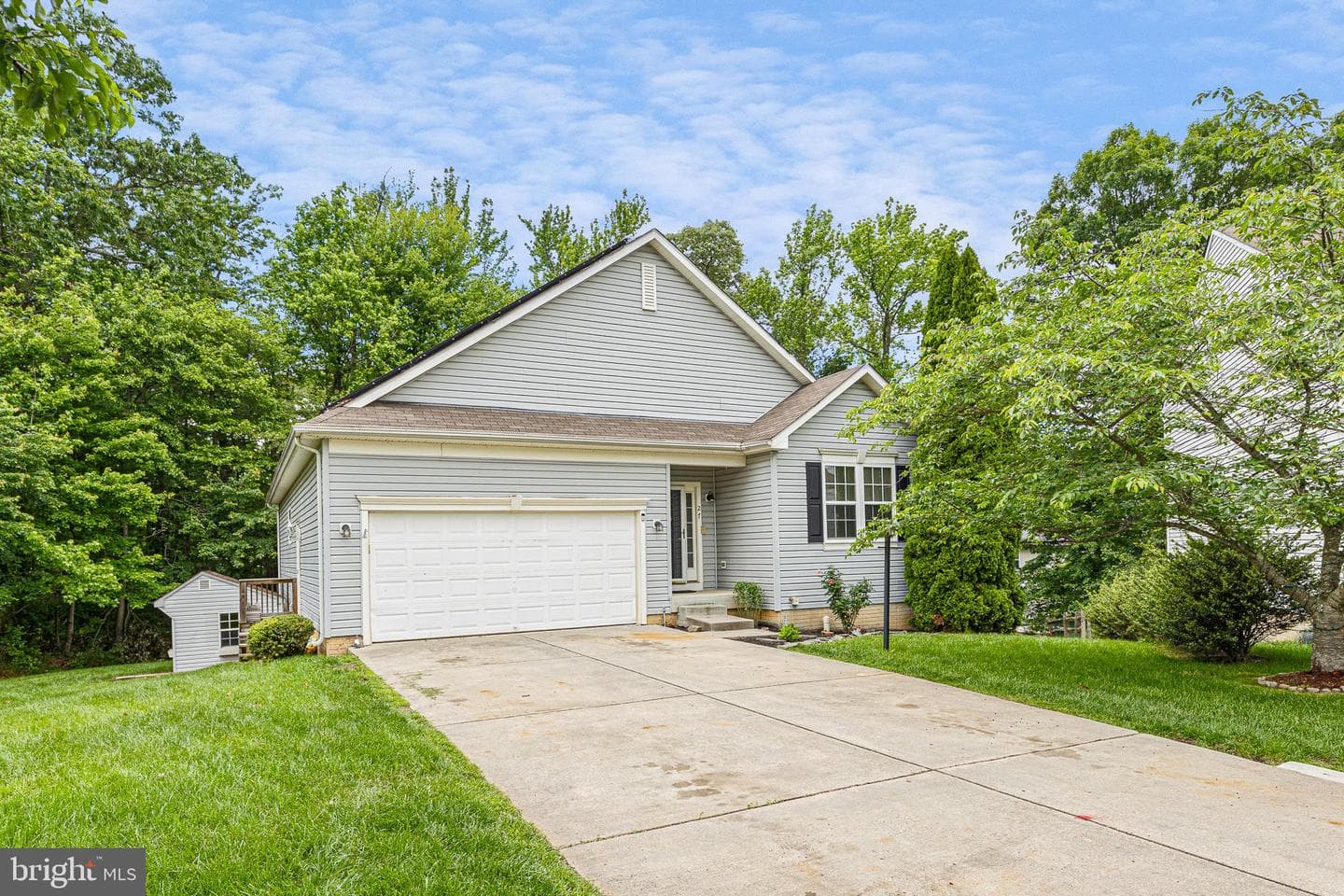 27 John Adams Lane photo 1