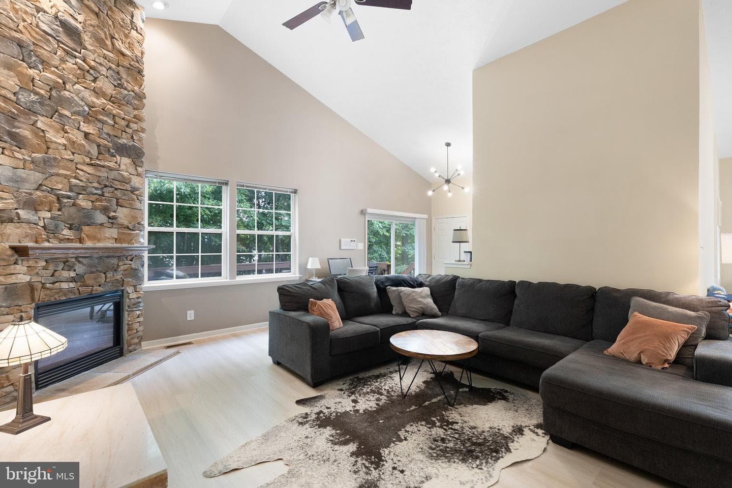27 John Adams Lane photo 5