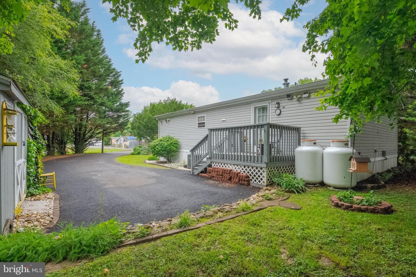 4 Mallard Drive photo 3