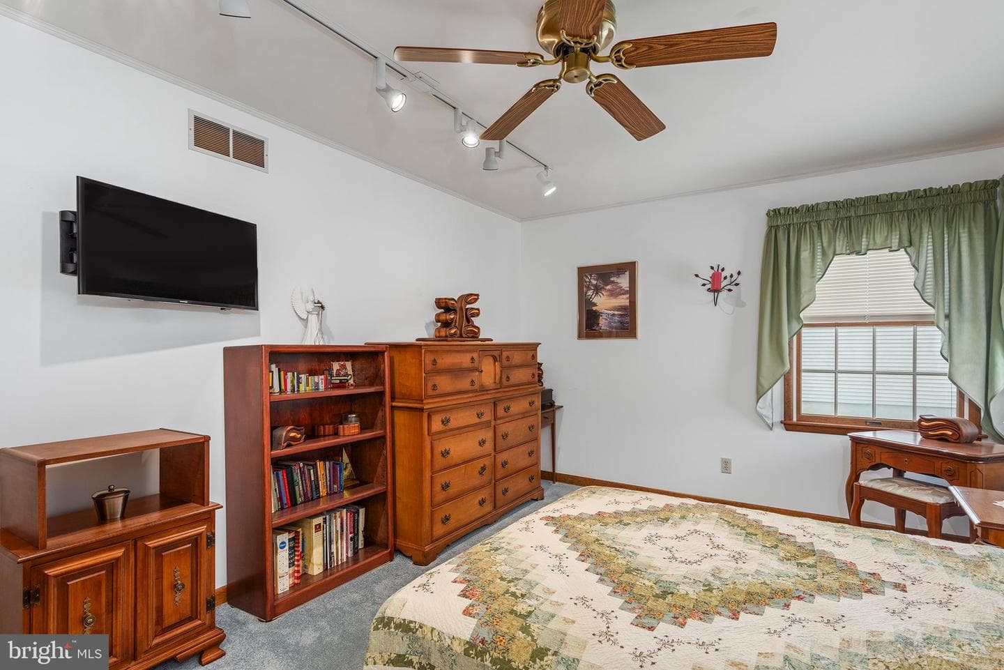 9 White Pine Circle photo 14