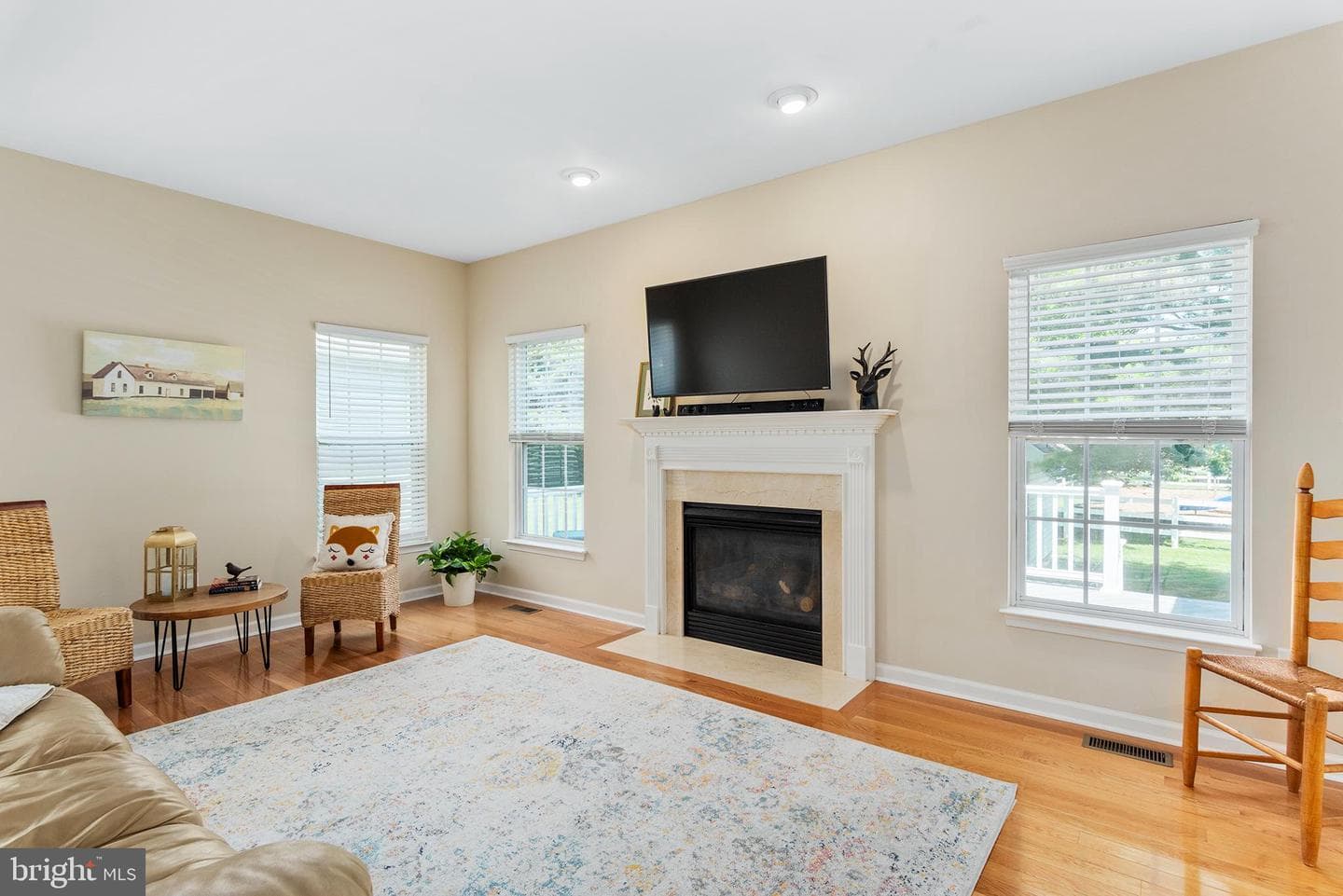 331 Suburban Drive photo 12
