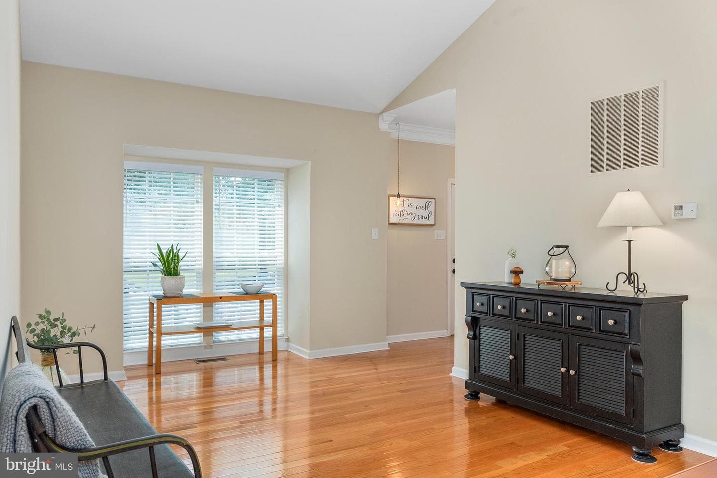 331 Suburban Drive photo 5