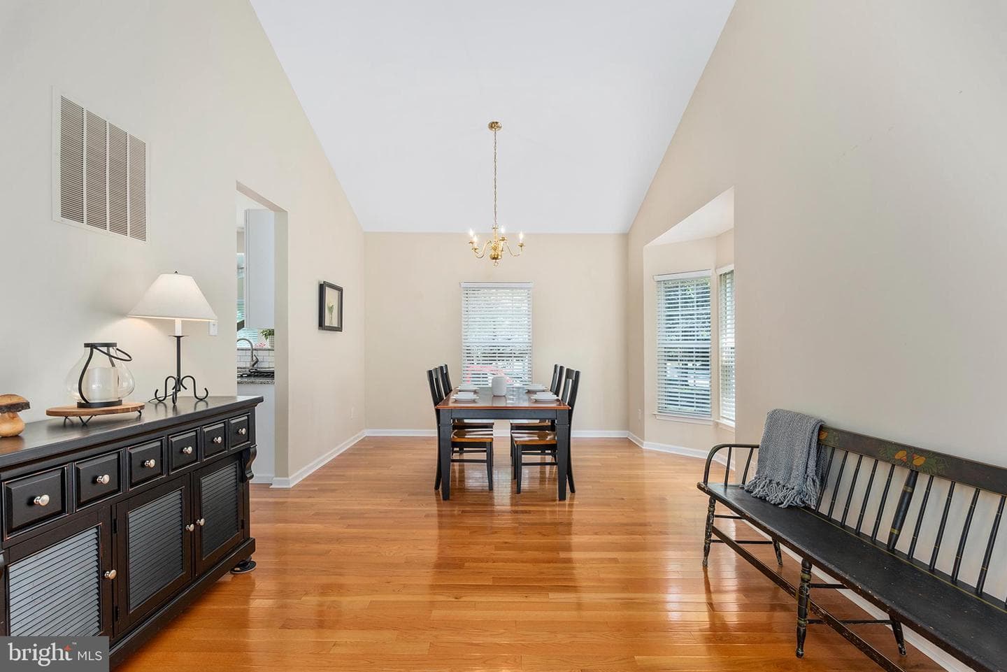 331 Suburban Drive photo 8