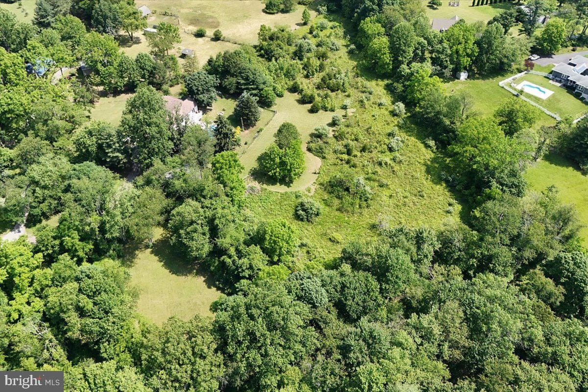 148 Ballantrae Drive photo 34