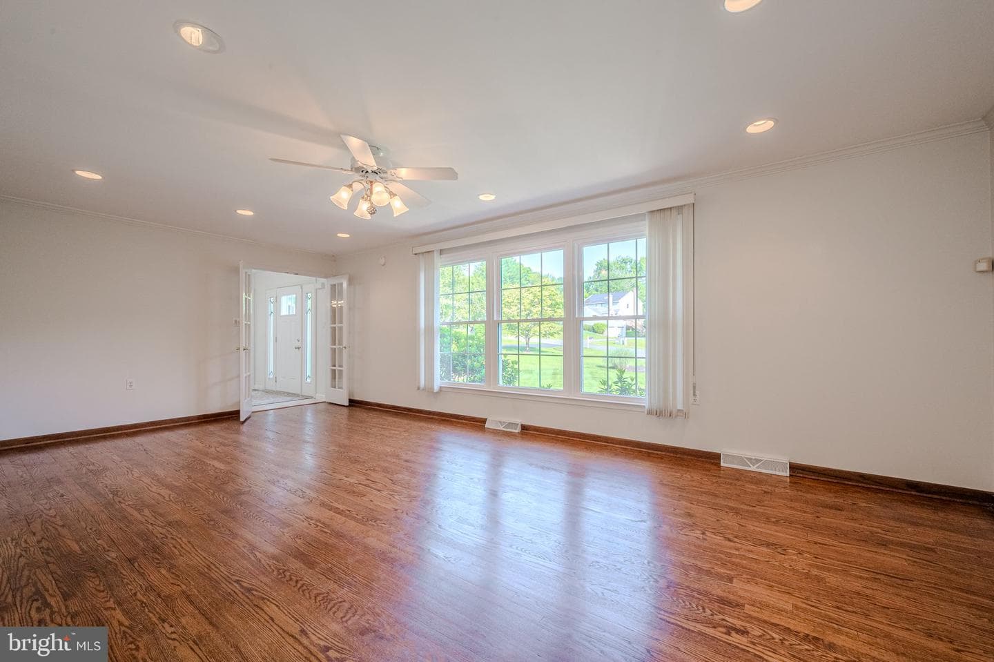 208 Atlanta Court photo 10
