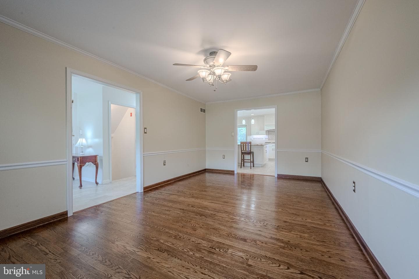 208 Atlanta Court photo 11