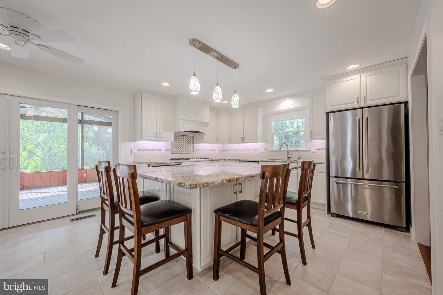 208 Atlanta Court photo 13