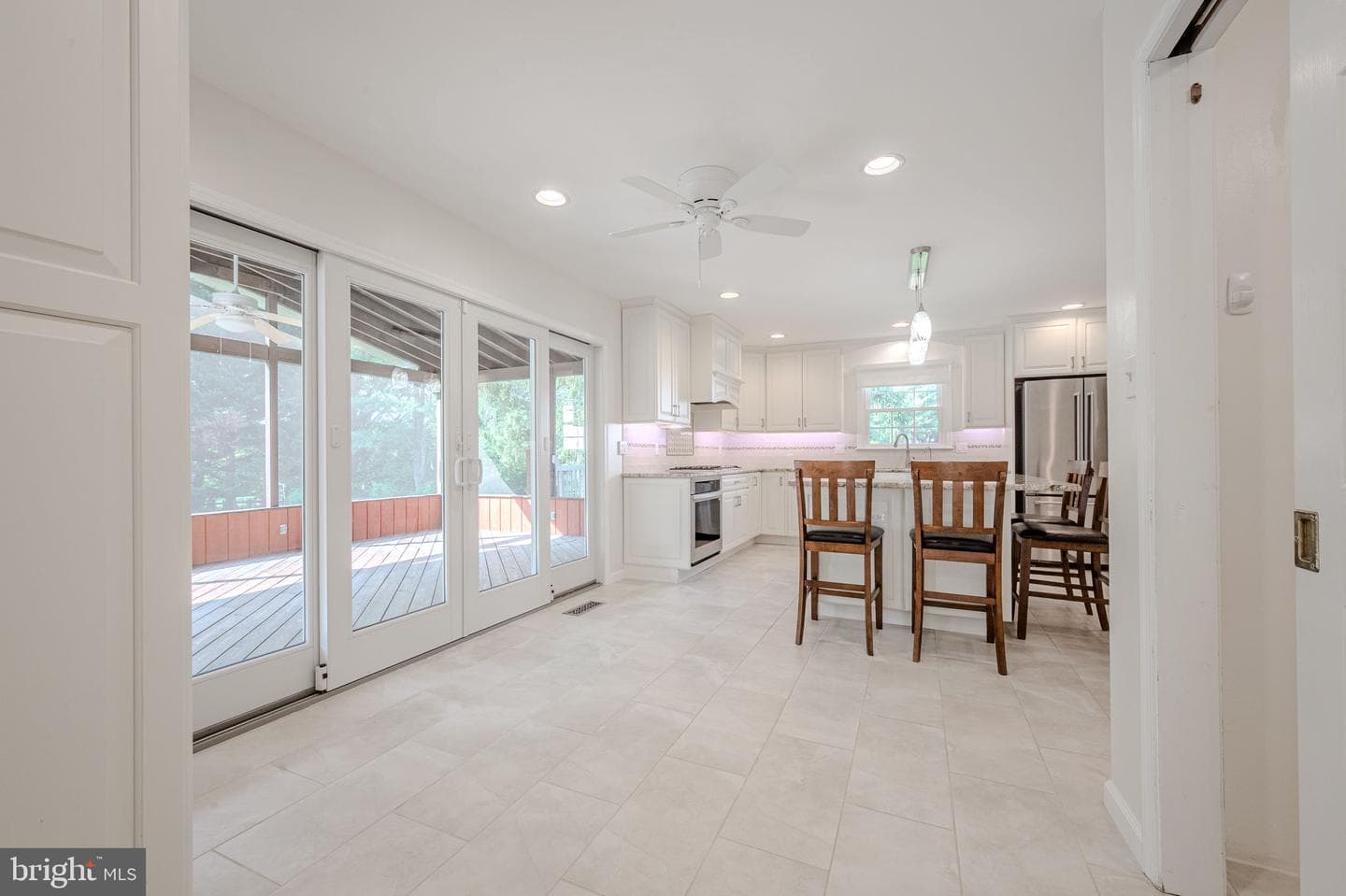 208 Atlanta Court photo 20