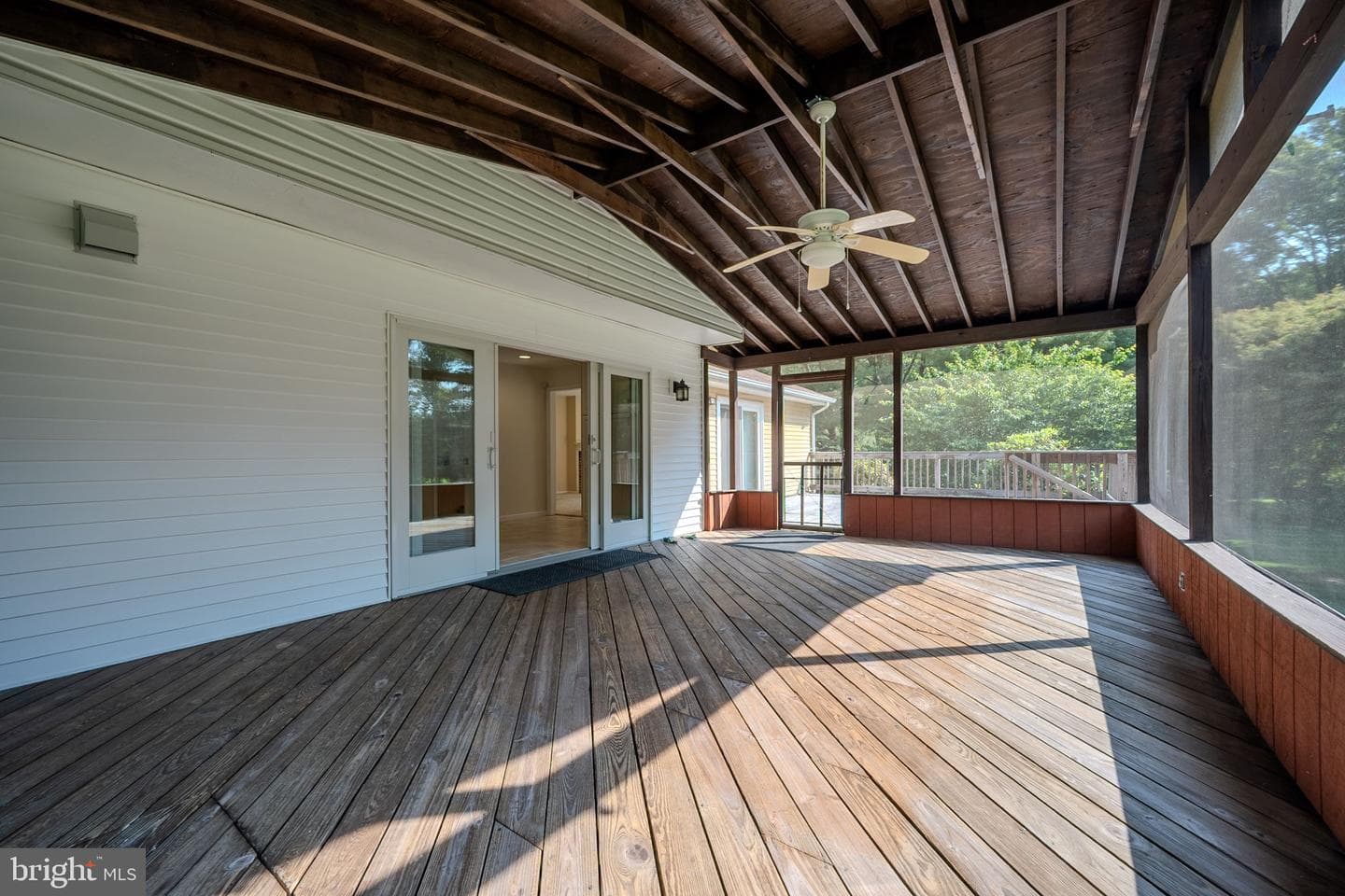208 Atlanta Court photo 23