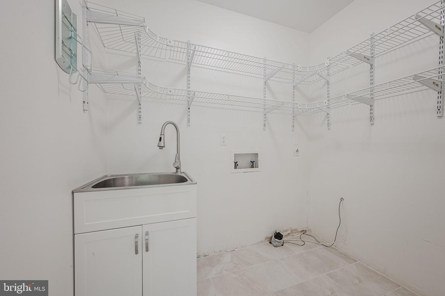 208 Atlanta Court photo 29