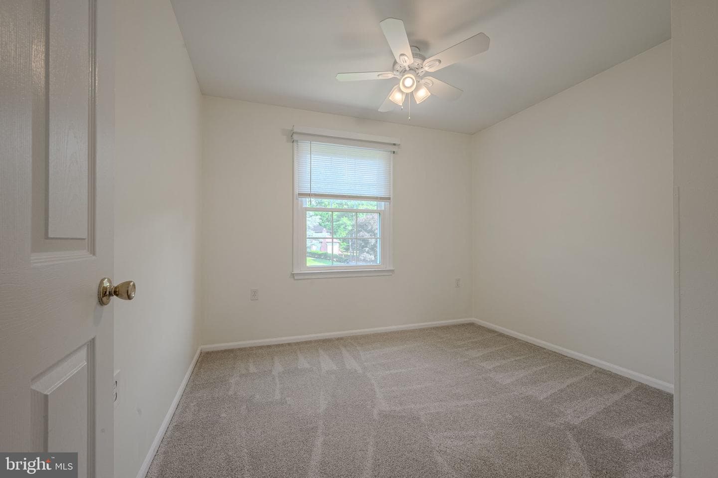 208 Atlanta Court photo 39