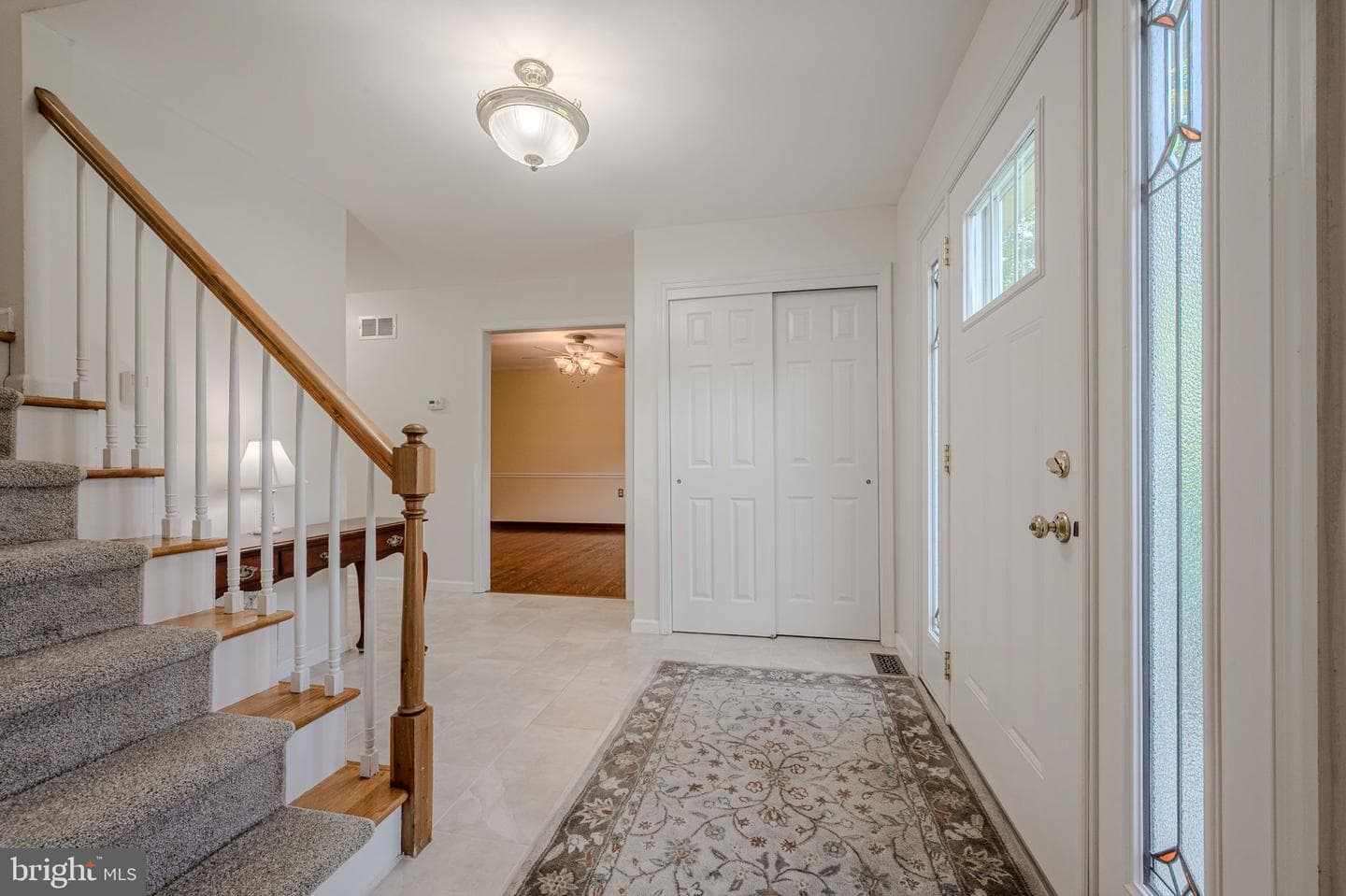 208 Atlanta Court photo 4
