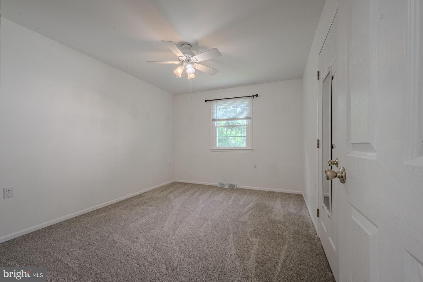 208 Atlanta Court photo 42