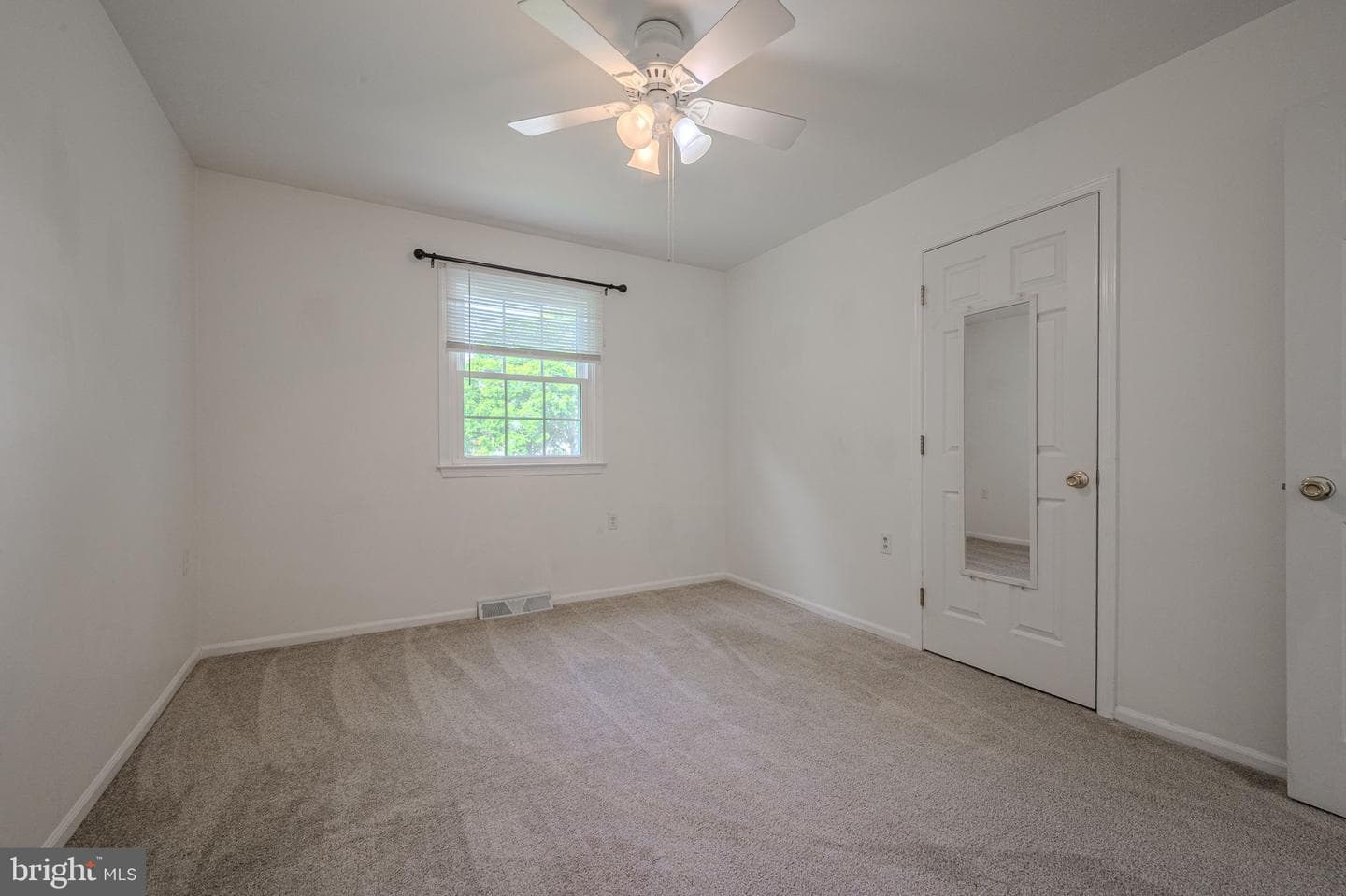 208 Atlanta Court photo 43