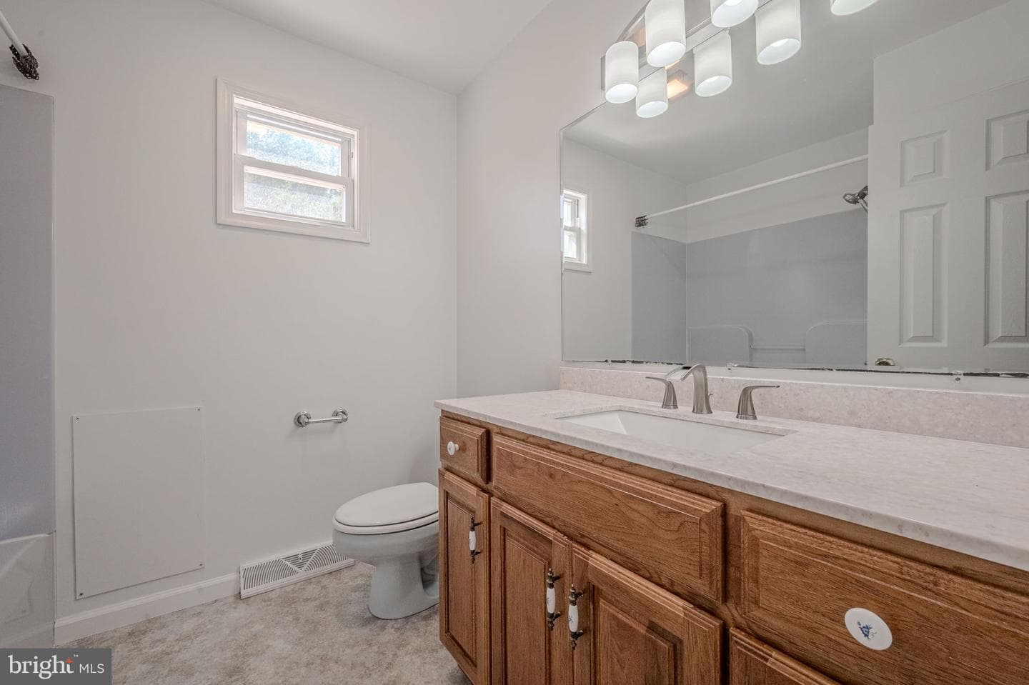 208 Atlanta Court photo 44