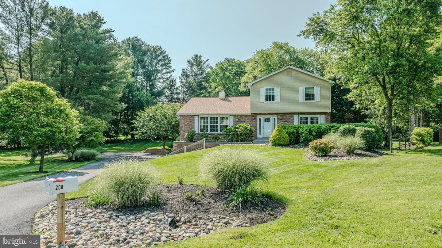 208 Atlanta Court photo 65