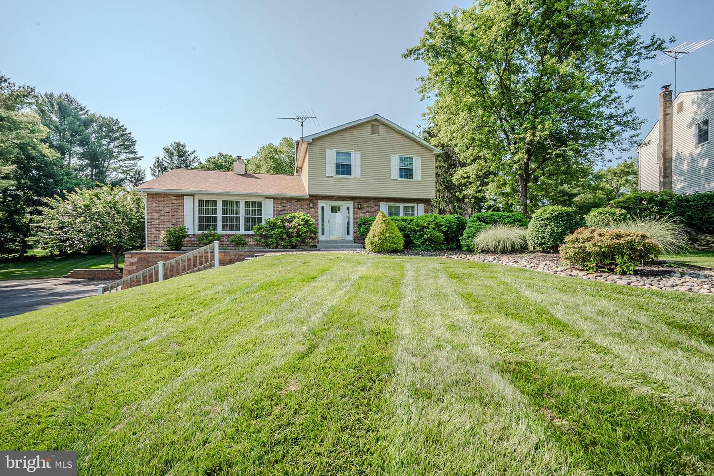 208 Atlanta Court photo 69
