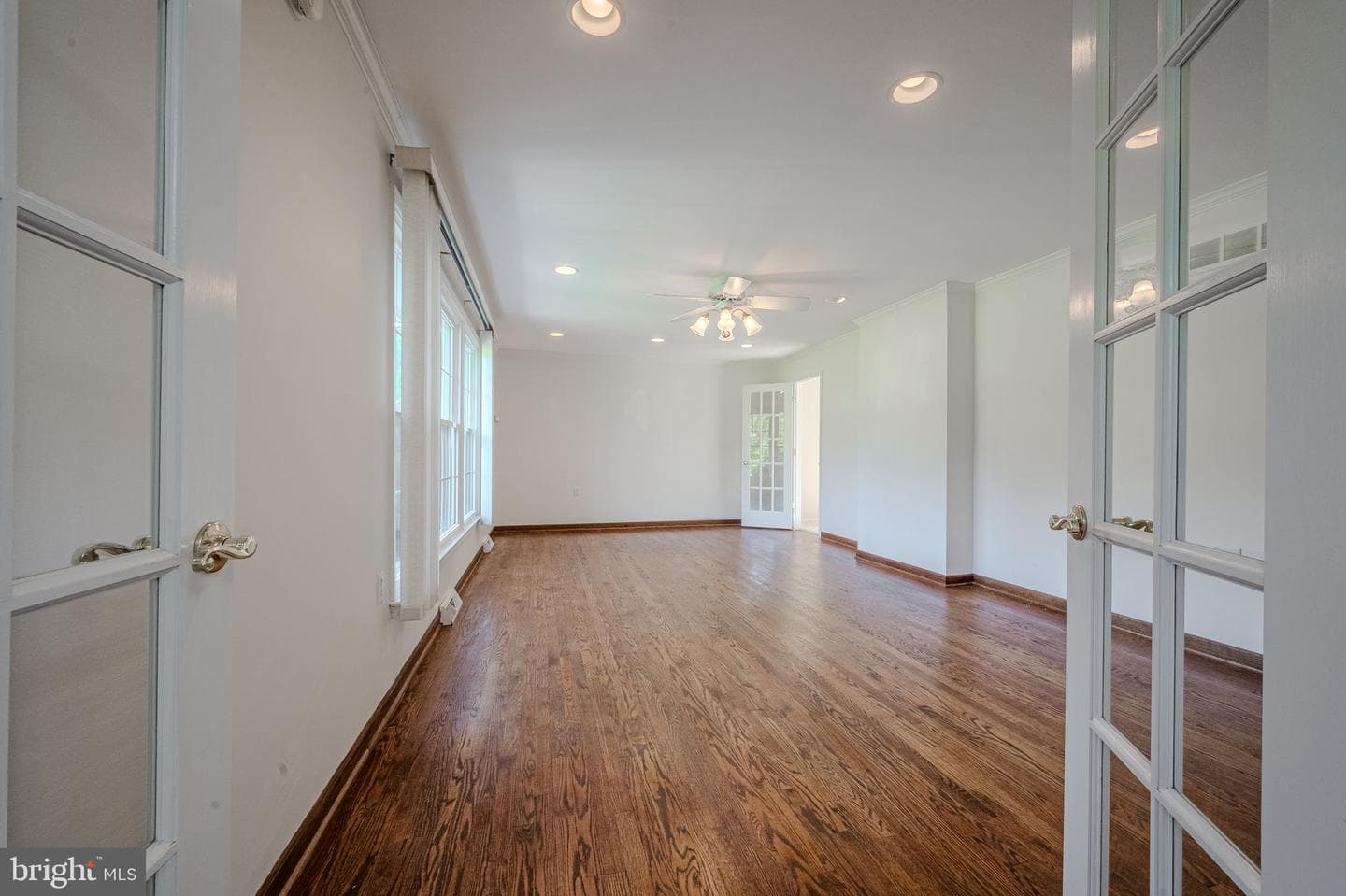 208 Atlanta Court photo 7