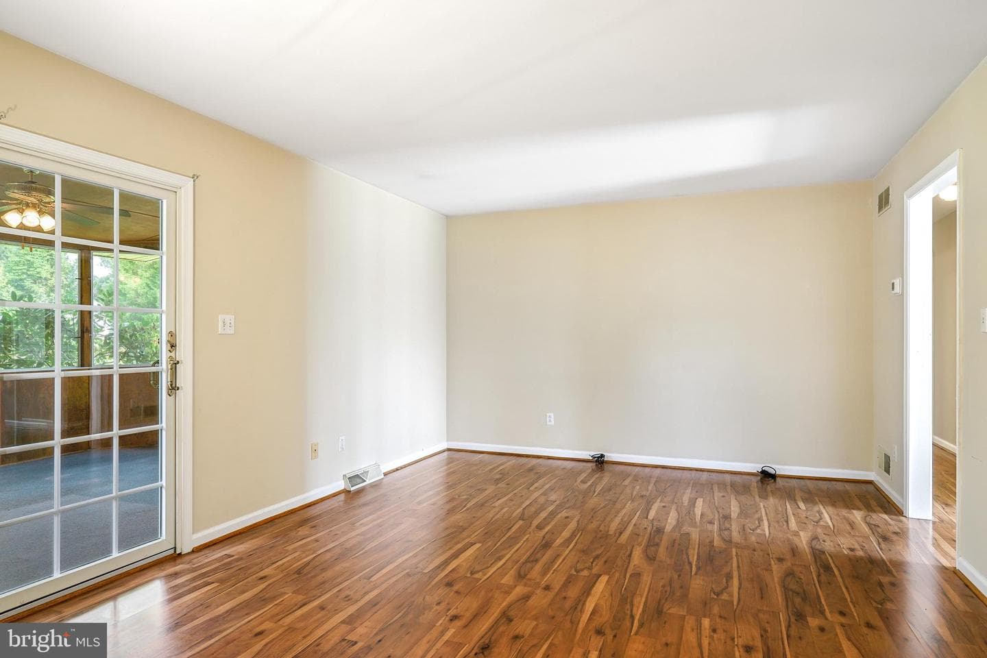 206 Newark Avenue photo 15