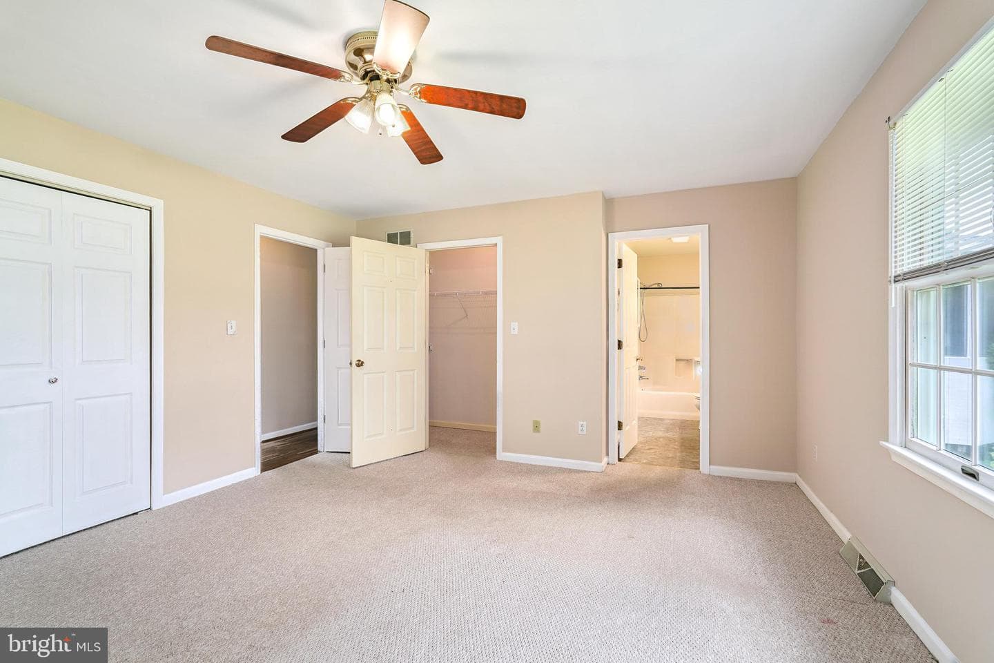 206 Newark Avenue photo 20