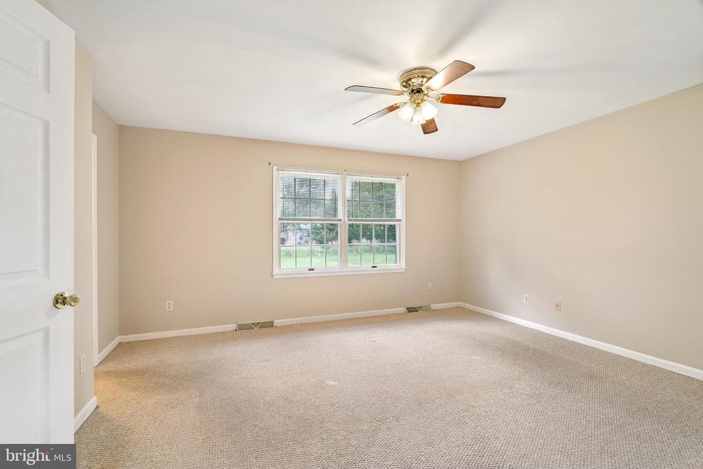 206 Newark Avenue photo 21