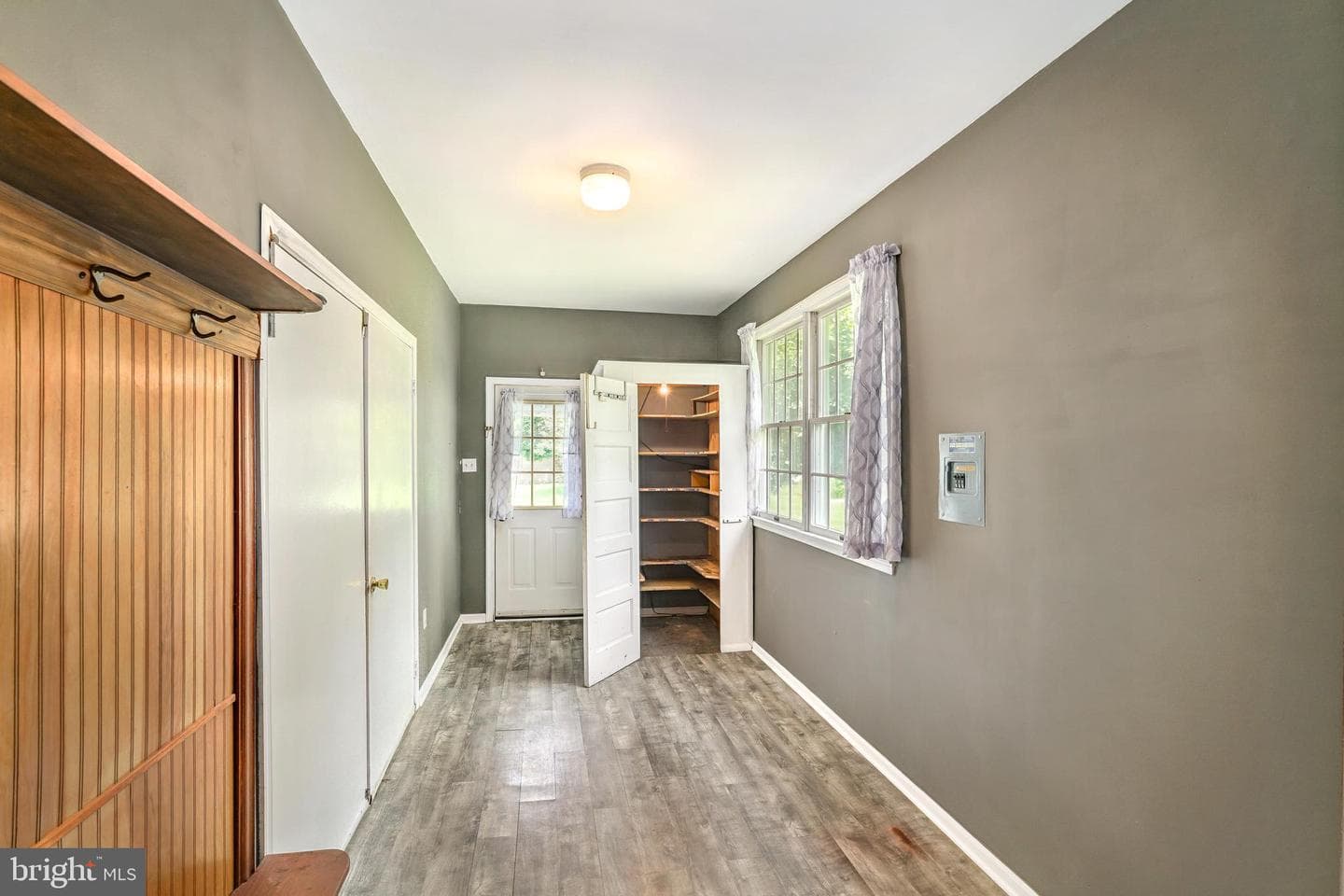 206 Newark Avenue photo 28