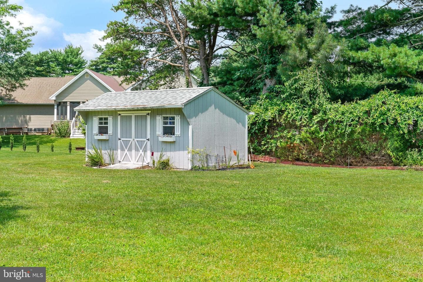 206 Newark Avenue photo 38
